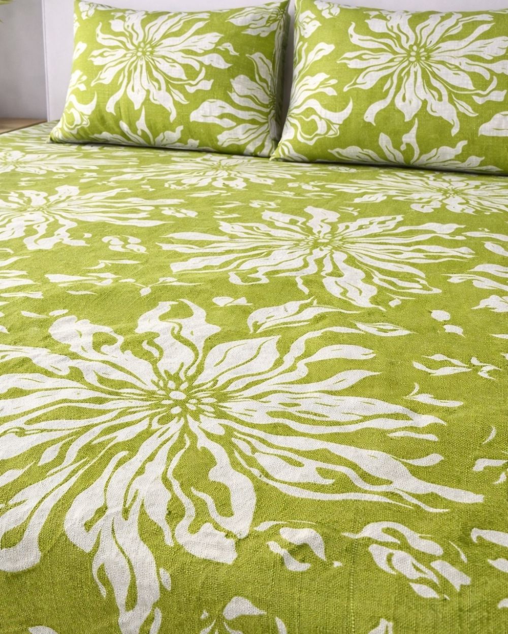 Sunflower (7x9ft)| Pure Cotton King Bedsheet - Green