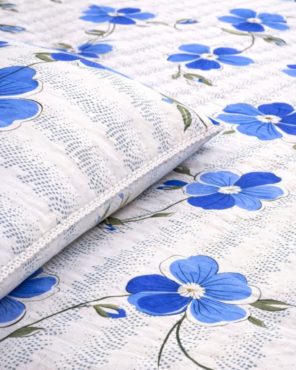 Vani|Queen Cotton Bed Set (6ft x 7ft)|White