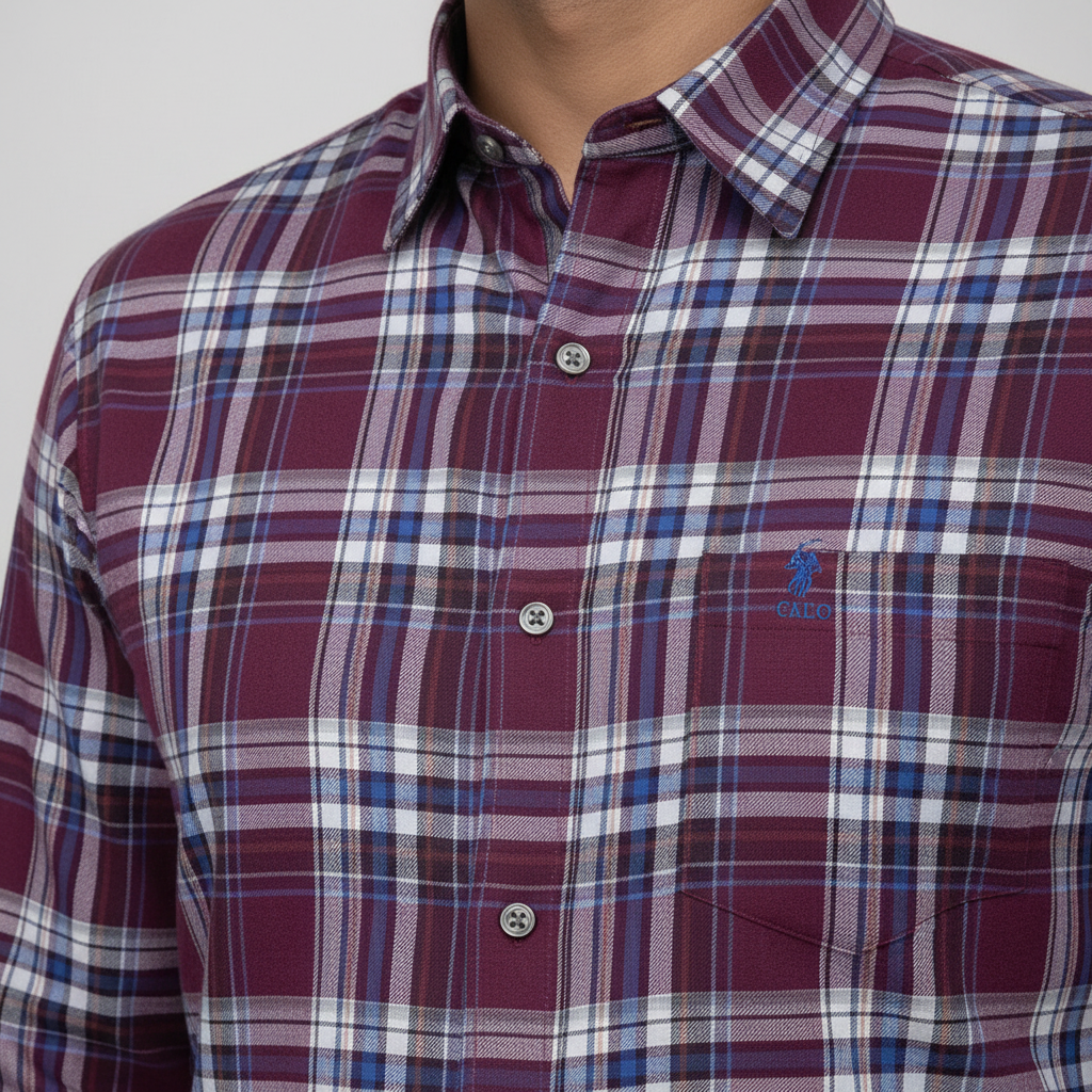 Collar and chest detail with brand embroidery