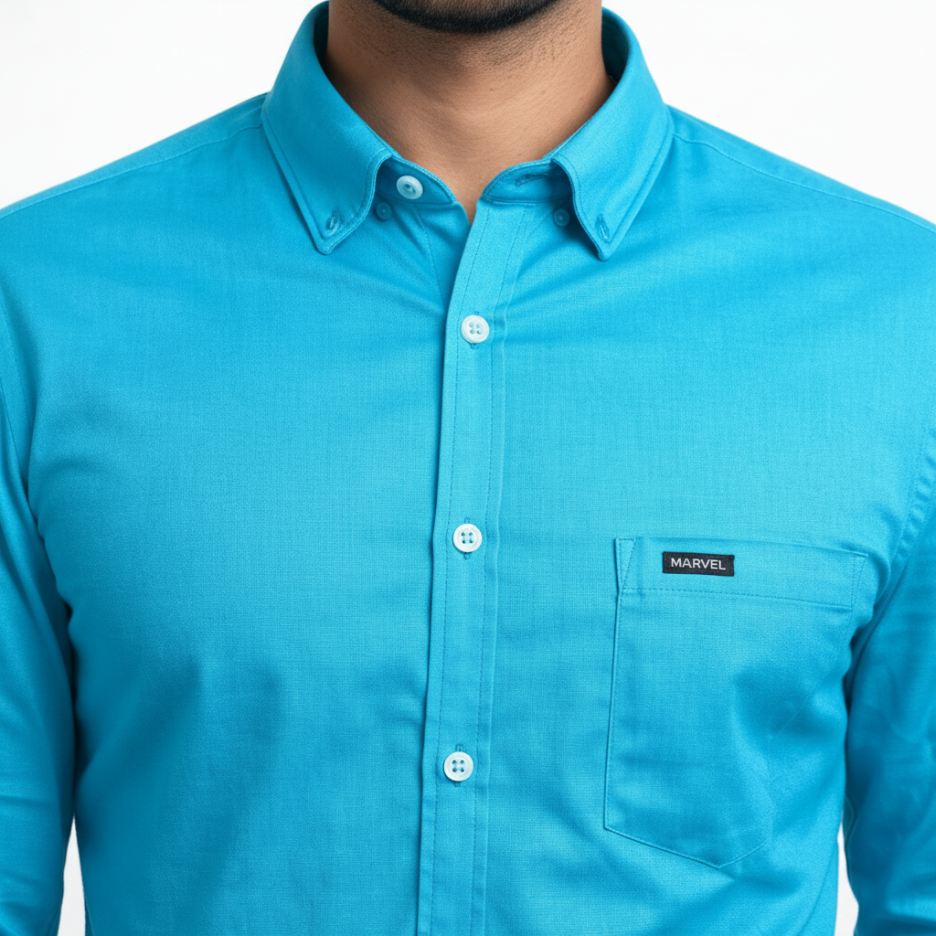 Collar and chest pocket detail