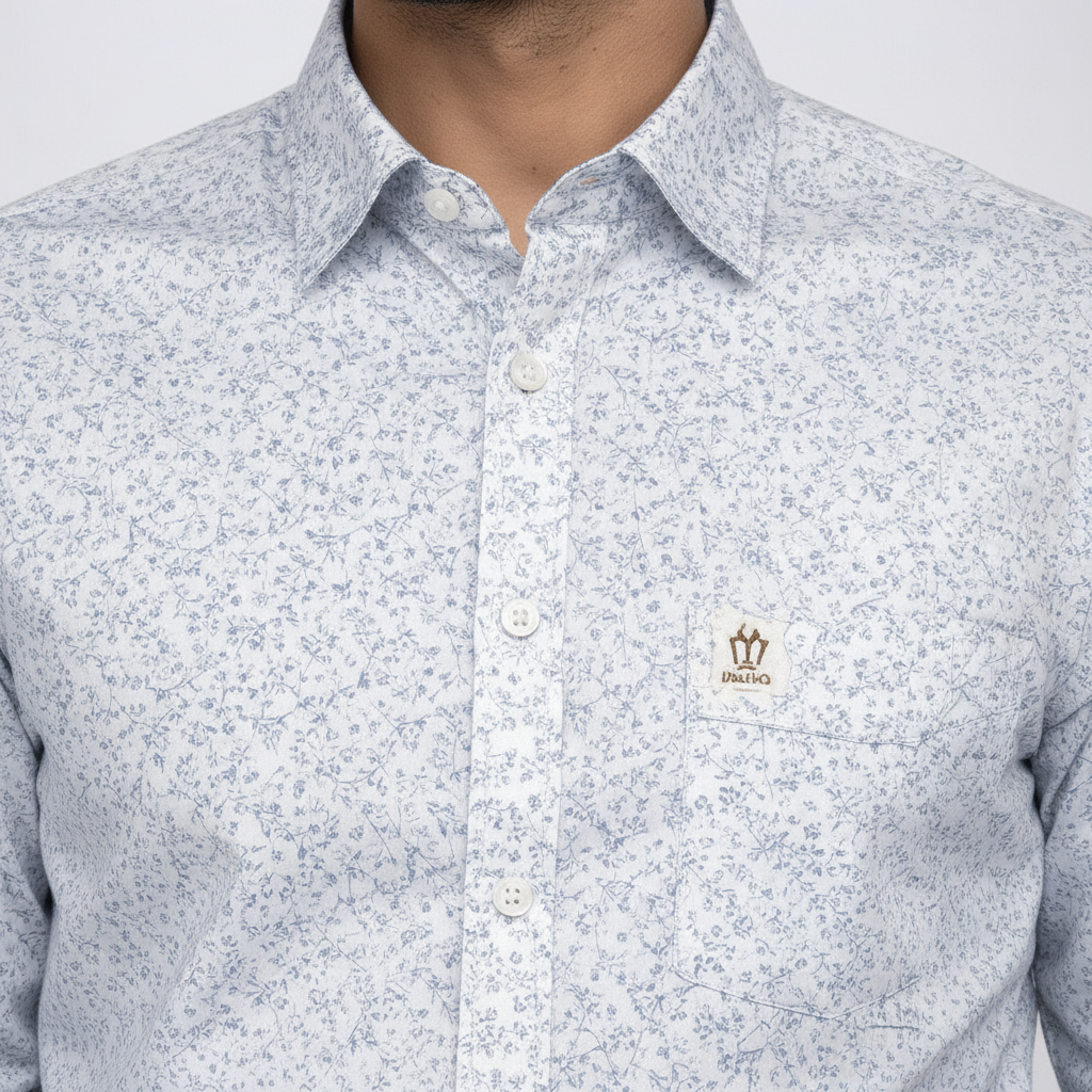 Collar and chest pocket detail