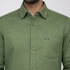 Collar and chest pocket detail