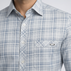 Collar & Button Detail