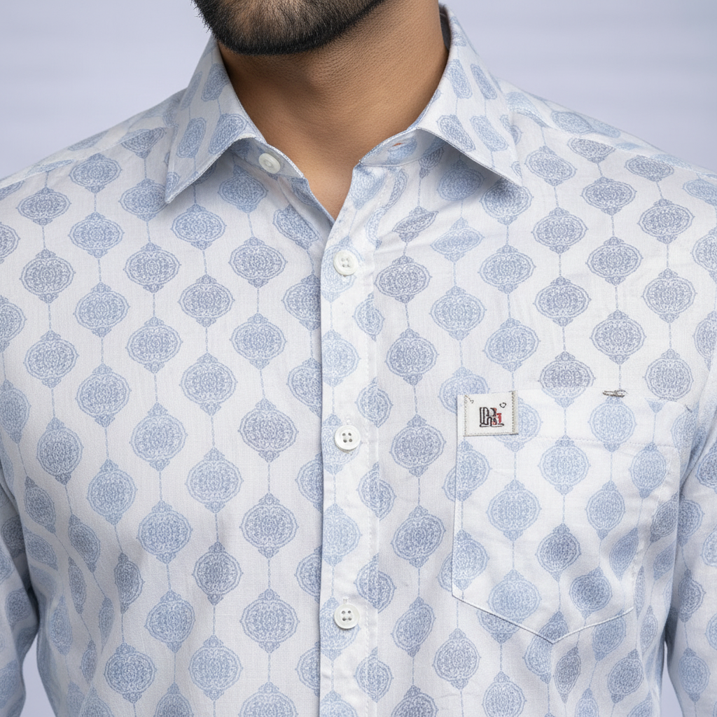 Collar & Button Detail