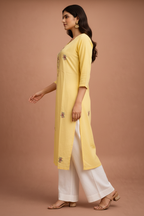 Pose 3 – Side Profile