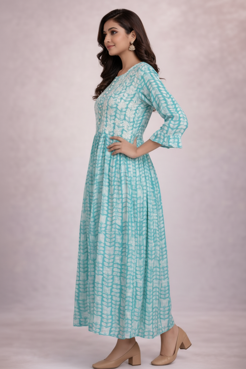 Side angle highlighting bell sleeves