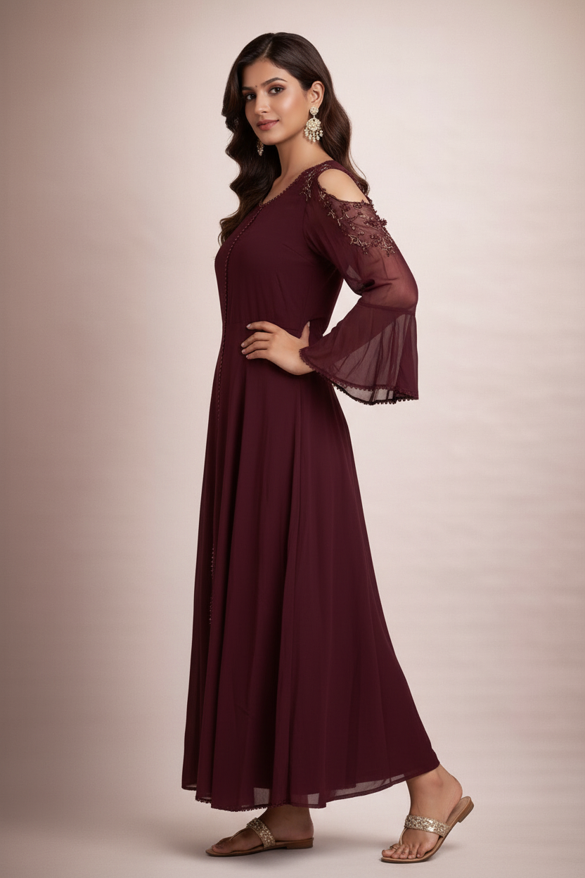 Side angle highlighting cold-shoulder
