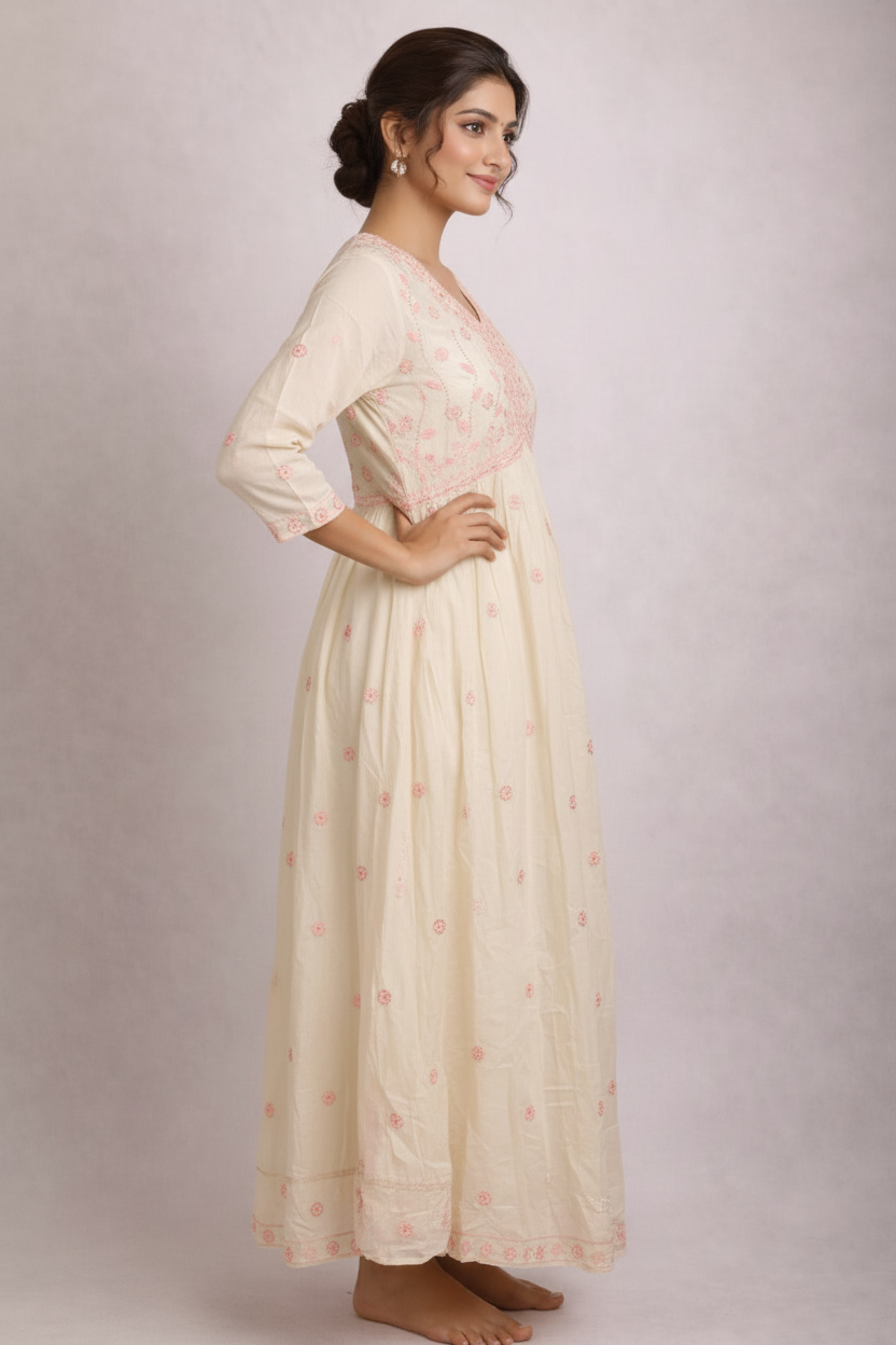 Side angle highlighting silhouette