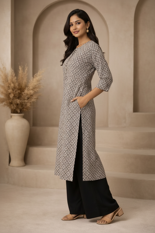Side angle with pocket detail