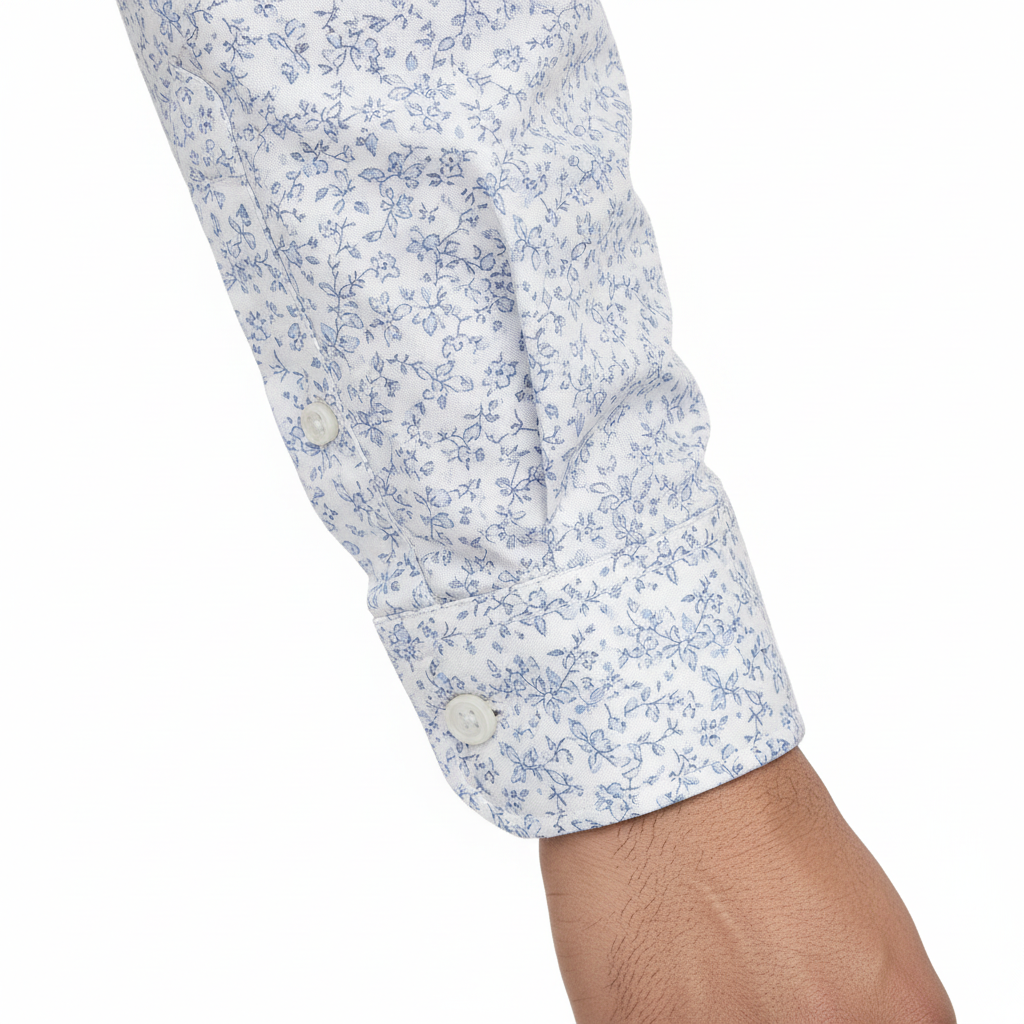Sleeve cuff and print detail