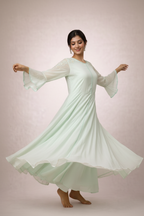 Twirl showing bell sleeve movement
