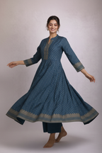 Twirl showing embroidered borders