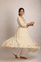 Twirl showing tiered layers